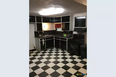 914 Macarthur Street, Cuero, TX 77954 - Photo 16