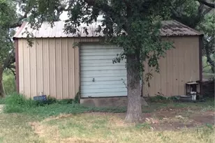 914 Macarthur St, Cuero, TX 77954 - Photo 34