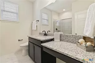 2275 W Oak Run Pkwy, New Braunfels, TX 78132 - Photo 6