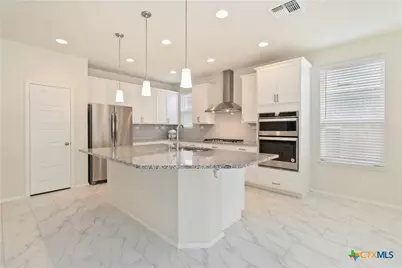 2275 W Oak Run Parkway, New Braunfels, TX 78132 - Photo 10