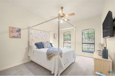 810 Bluff Ridge Court, New Braunfels, TX 78132 - Photo 28