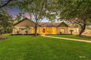 810 Bluff Ridge Ct, New Braunfels, TX 78132 - Photo 1