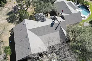 810 Bluff Ridge Ct, New Braunfels, TX 78132 - Photo 6