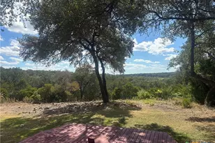 810 Bluff Ridge Ct, New Braunfels, TX 78132 - Photo 10