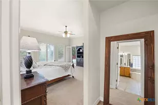 810 Bluff Ridge Ct, New Braunfels, TX 78132 - Photo 32