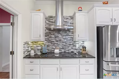 810 Bluff Ridge Court, New Braunfels, TX 78132 - Photo 16