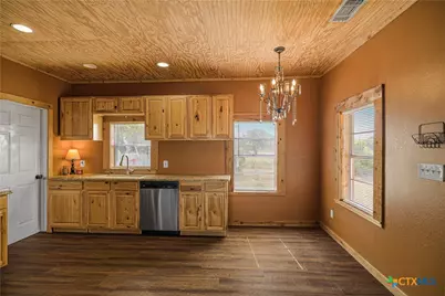 4526 State Highway 111, Yoakum, TX 77995 - Photo 6