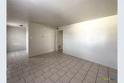 702 N 1st Street #5, Copperas Cove, TX 76522 - Photo 4