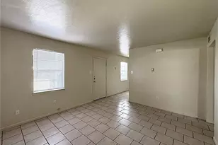 702 N 1st St, Copperas Cove, TX 76522 - Photo 2