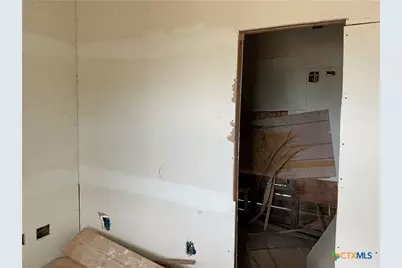 515 E French Street, Cuero, TX 77954 - Photo 20