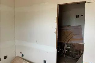 515 E French St, Cuero, TX 77954 - Photo 20