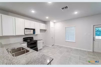 305 Jean Street, Seguin, TX 78155 - Photo 6