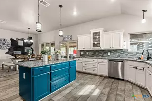 125 Savage Cir, Kempner, TX 76522 - Photo 8