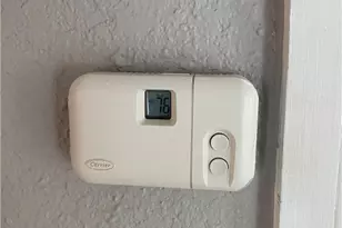 121 E 15th St, Shiner, TX 77984 - Photo 6