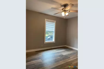 121 E 15th Street, Shiner, TX 77984 - Photo 12