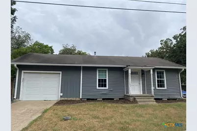 121 E 15th Street, Shiner, TX 77984 - Photo 1