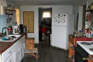 140 Elm St, Lockhart, TX 78644 - Photo 16