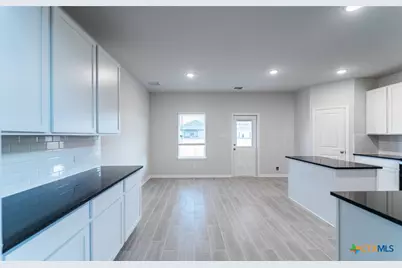 428 Tims Way, Seguin, TX 78155 - Photo 8