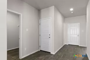 2431 Winding Creek Rd, Kyle, TX 78640 - Photo 8