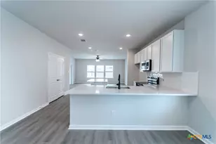 312 Ivy Roads, Seguin, TX 78155 - Photo 6
