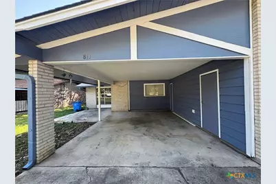 813 Burges Street, Seguin, TX 78155 - Photo 2