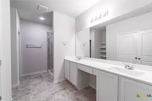 300 Jills Path, Seguin, TX 78155 - Photo 8