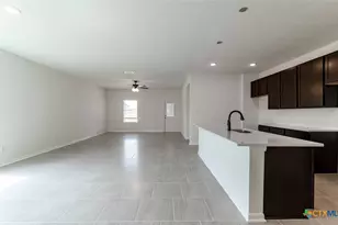 417 Tims Wy, Seguin, TX 78155 - Photo 4