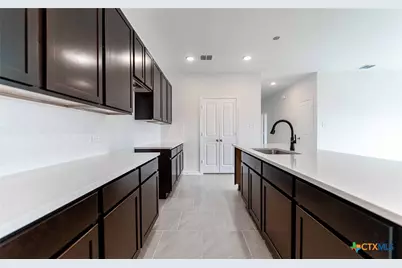 417 Tim's Way, Seguin, TX 78155 - Photo 8