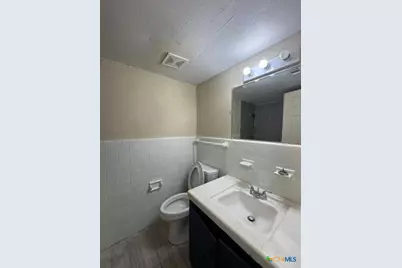 414 E Dunn Avenue #4, Killeen, TX 76541 - Photo 4