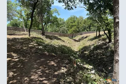 654 Creekside Drive, Belton, TX 76513 - Photo 8