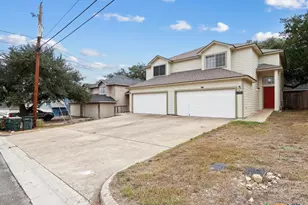 827 Sagewood Trail, San Marcos, TX 78666 - Photo 2