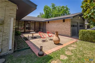 2506 Bon Aire, Victoria, TX 77901 - Photo 44