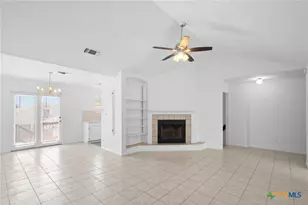 103 Sherwood Dr, Victoria, TX 77901 - Photo 2