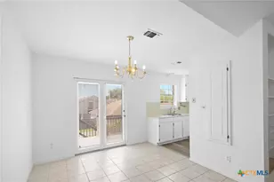 103 Sherwood Dr, Victoria, TX 77901 - Photo 4