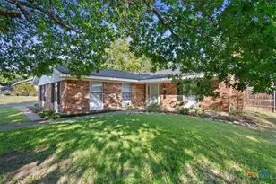 8901 Panther Dr, Woodway, TX 76712 - Photo 2