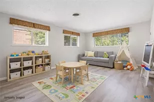 8901 Panther Dr, Woodway, TX 76712 - Photo 18