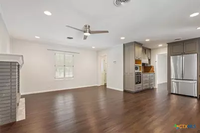 8901 Panther Drive, Woodway, TX 76712 - Photo 10