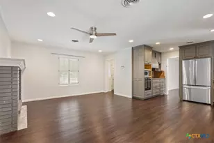 8901 Panther Dr, Woodway, TX 76712 - Photo 10