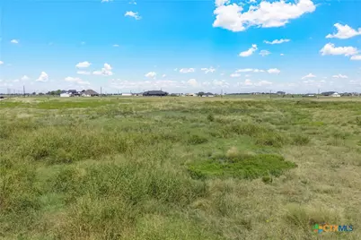 1370 Shiloh Church Road, Crawford, TX 76638 - Photo 14