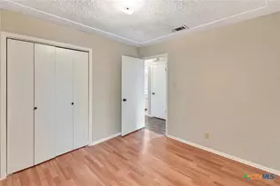 247 Goldenrod Ave, Victoria, TX 77904 - Photo 16