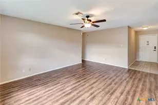 247 Goldenrod Ave, Victoria, TX 77904 - Photo 4