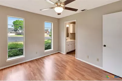 247 Goldenrod Avenue, Victoria, TX 77904 - Photo 20