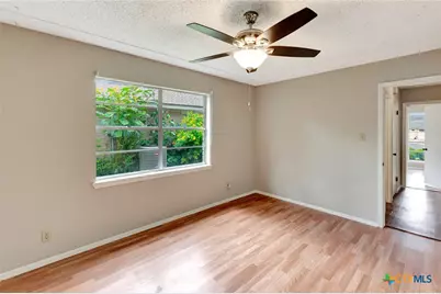 247 Goldenrod Avenue, Victoria, TX 77904 - Photo 12