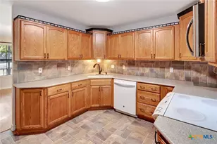 225 Kirkwall St, Victoria, TX 77904 - Photo 20