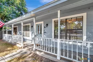 225 Kirkwall St, Victoria, TX 77904 - Photo 2