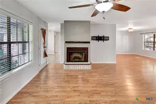 225 Kirkwall St, Victoria, TX 77904 - Photo 12