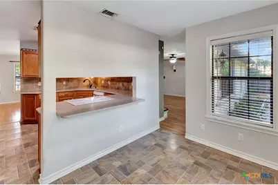 225 Kirkwall Street, Victoria, TX 77904 - Photo 18