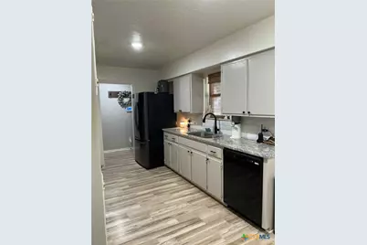 901 N Central, Cameron, TX 76520 - Photo 6