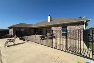 629 River Rd, Gatesville, TX 76528 - Photo 32