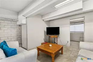 1105 Lakeview Dr, Seguin, TX 78155 - Photo 20